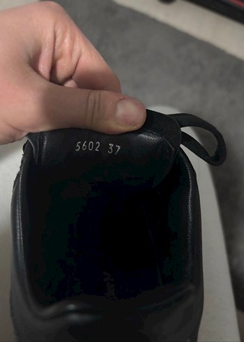 Gri Kürklü Kadın Spor Ayakkabı - Görsel 2