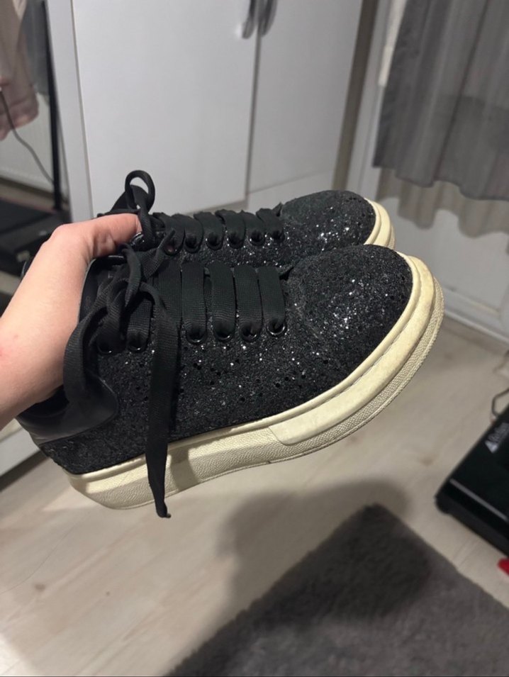 Gri Kürklü Kadın Spor Ayakkabı - Görsel 3