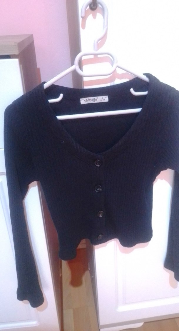 Düğmeli Siyah Kadın Triko Hırka - Görsel 3