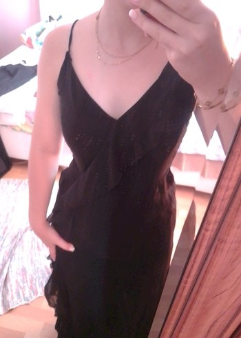 Siyah V Yakalı Uzun Saten Elbise - Görsel 2