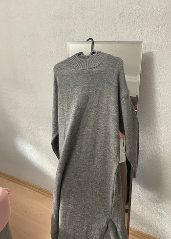 Gri Yünlü Yüksek Yakalı Midi Boy Kazak Elbise - Görsel 2