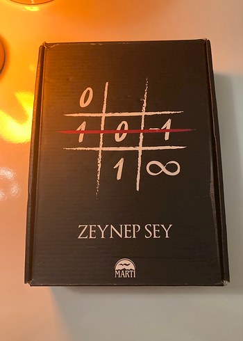 Zeynep Sey - Kimse gerçek değil