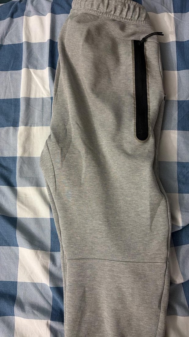 Nike Gri Tech Fleece Eşofman Altı - Görsel 3