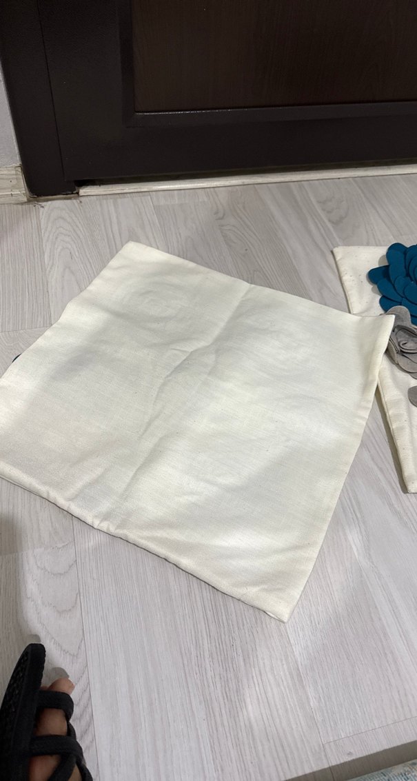 Mavi ve Gri Çiçek Desenli Modern yastık kılıfı - Görsel 4