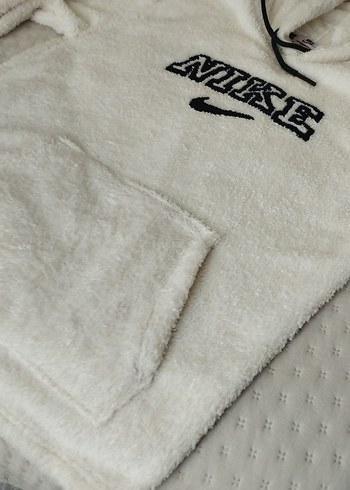 Nike Beyaz Kapüşonlu Kadın Sweatshirt - Görsel 4