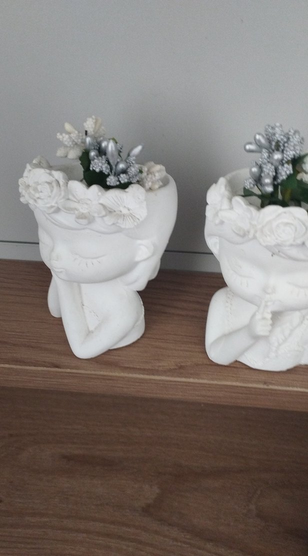Beyaz Çiçekli Dekoratif Figürin Seti - Görsel 3