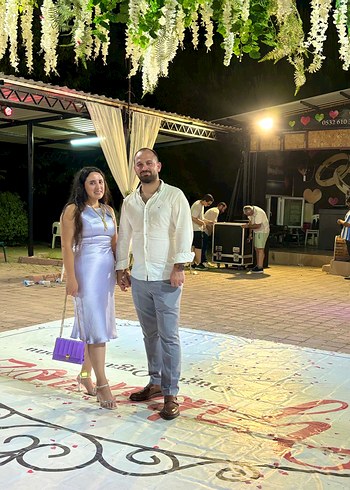 Saaten lila göbeği dekolteli midi boy elbise