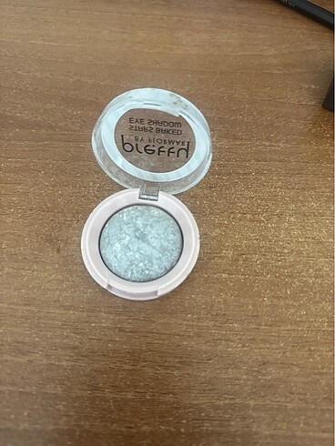 Beden Renk Flormar göz farı