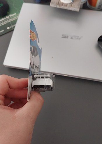  Beden Hot Wheels Nissan Leaf NISMO oyuncak araba