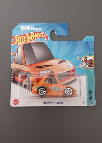 Hot Wheels 94 Toyota Supra Oyuncak Araba
