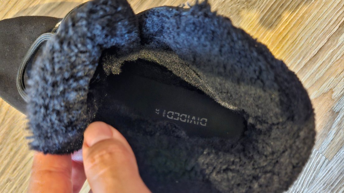 Siyah Süet Tüylü Kalın Topuklu Bot - Görsel 3