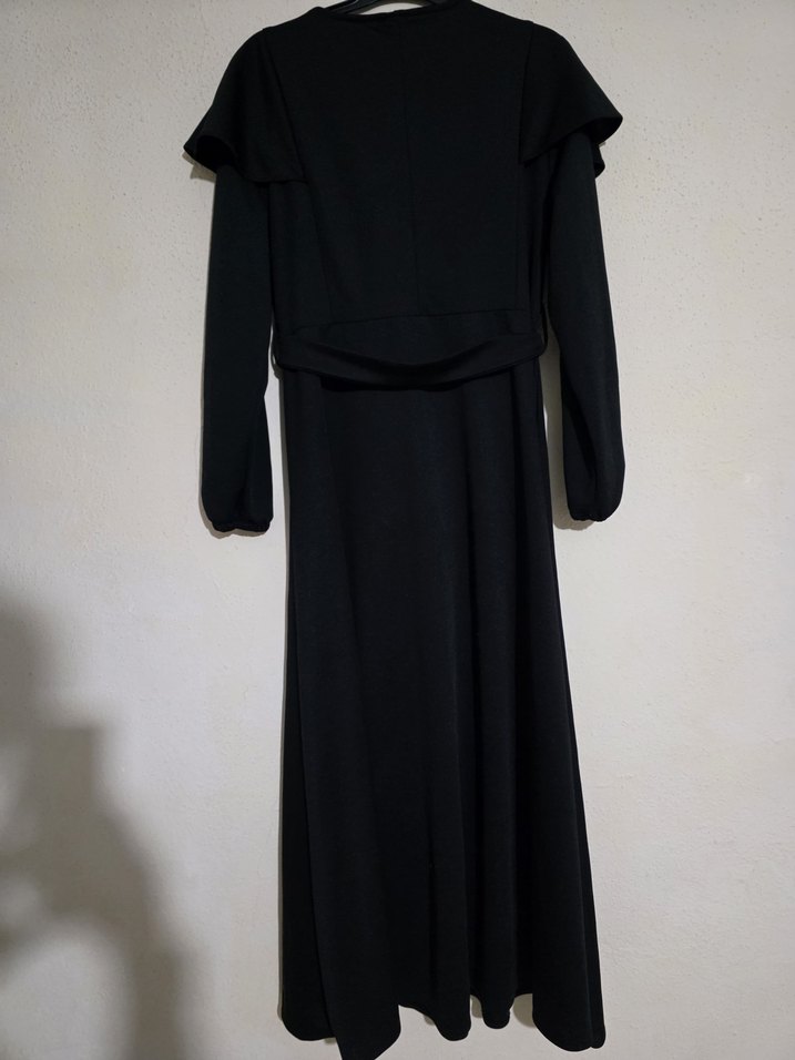 Siyah Uzun Kollu Kemerli Uzun Ferace - Görsel 3