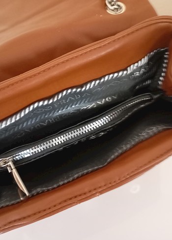 Prada Zincir Detaylı Kahverengi Deri Kadın Çanta
