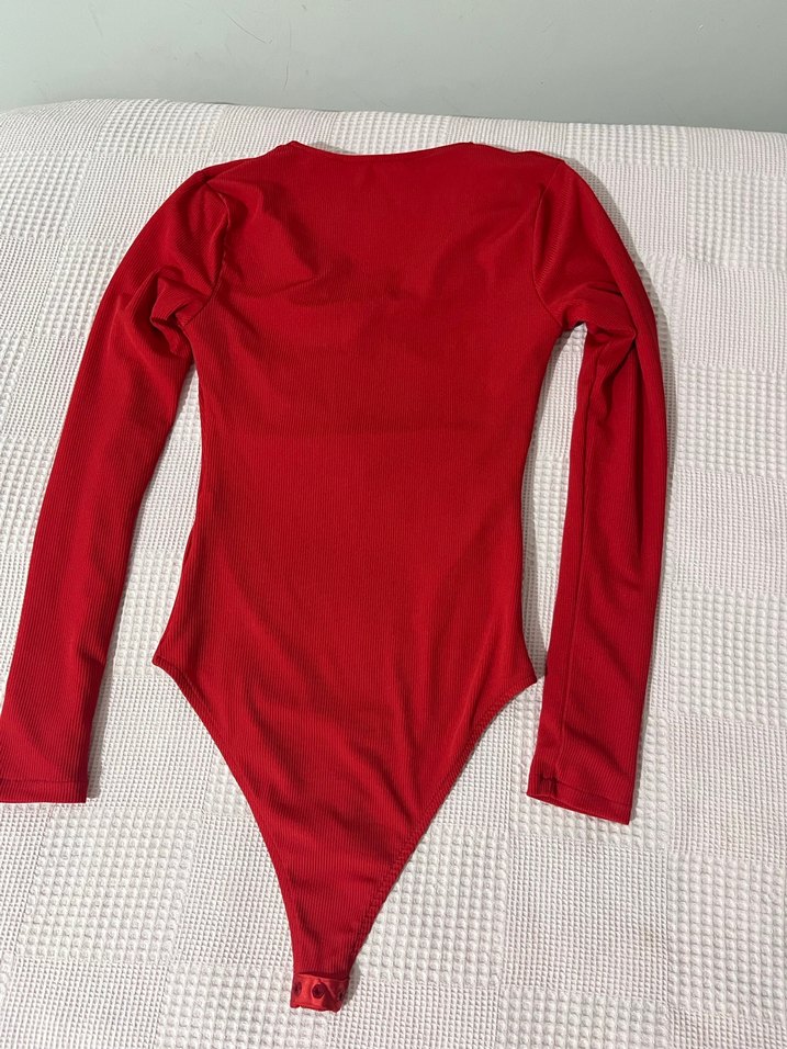 Kırmızı Fermuarlı V Yaka Kadın Bluz - Görsel 3