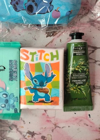 Diğer Mavi Stitch Desenli Çocuk Cüzdanı