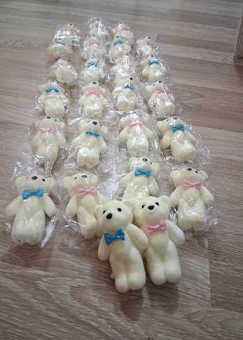 Beyaz Peluş Ayıcıklar Fiyonk Detaylı - Görsel 2