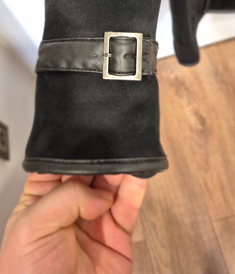 Sıfır AVVA marka Siyah Erkek Süet Kürklü ve Kapüşonlu Ceket Mont - Görsel 4