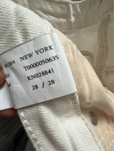 28 Beden beyaz Renk Mavi ekru jean