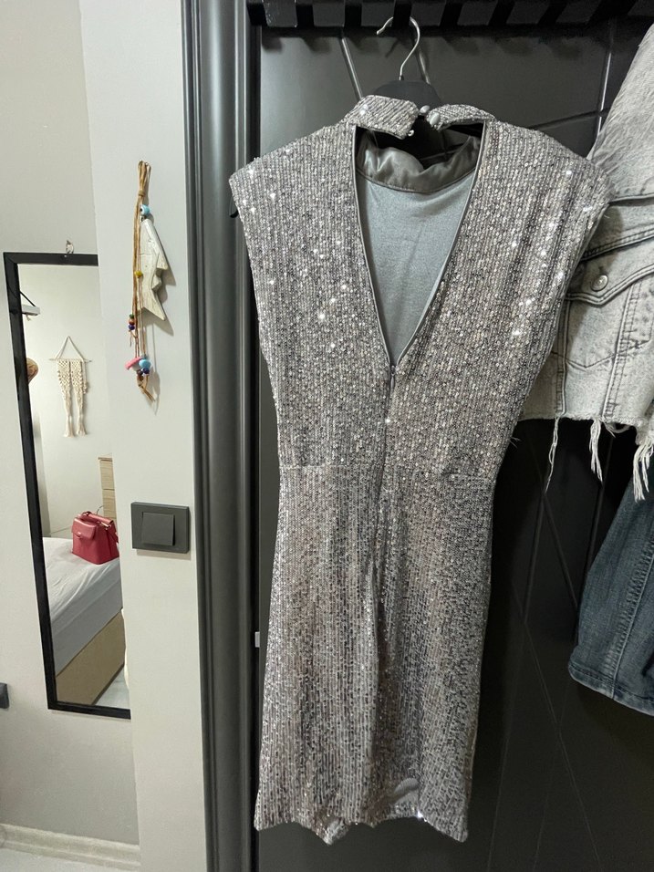 Gri Payetli V Yakalı Uzun Abiye Elbise - Görsel 2