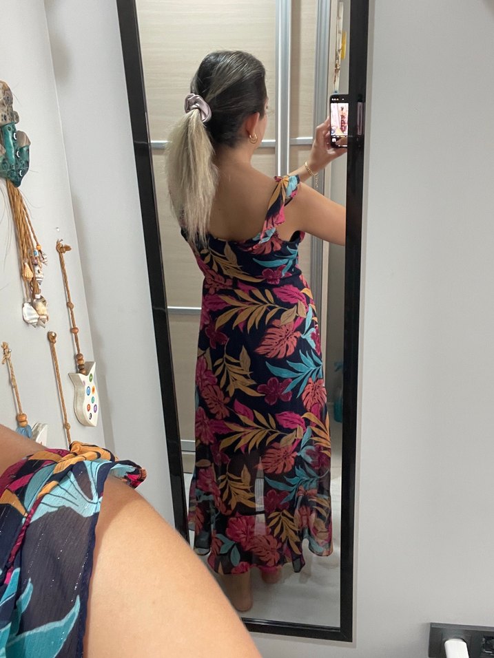 Çiçek Desenli V Yakalı Uzun Bohem Elbise - Görsel 4