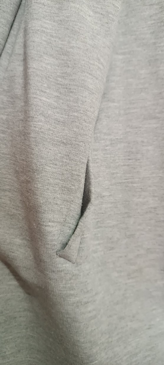 Gri Uzun Fermuarlı Kadın Spor üst - Görsel 4