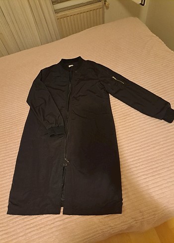 Kadın siyah yağmurluk - Görsel 2