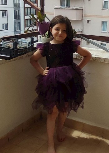 5 Yaş Beden mor Renk Koyu Mor Klasik Dantel Detaylı Kız Çocuk Elbisesi