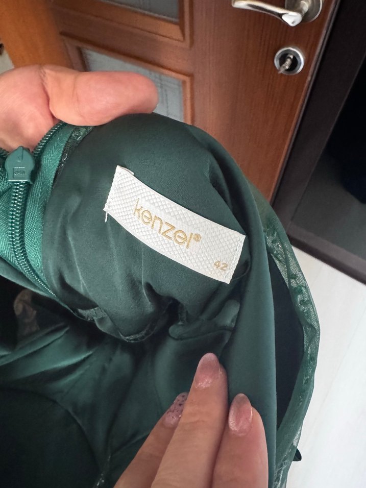 Yuvarlak Yakalı Uzun Yeşil Abiye Elbise - Görsel 5