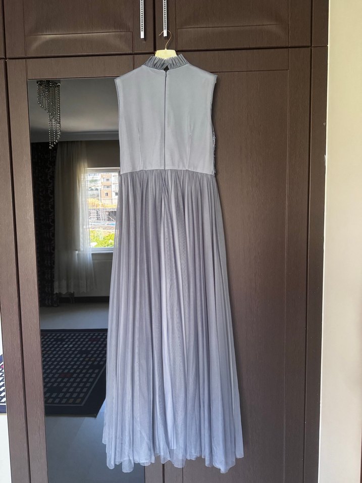 Açık Mavi Nakışlı Uzun Kolsuz Abiye Elbise - Görsel 2