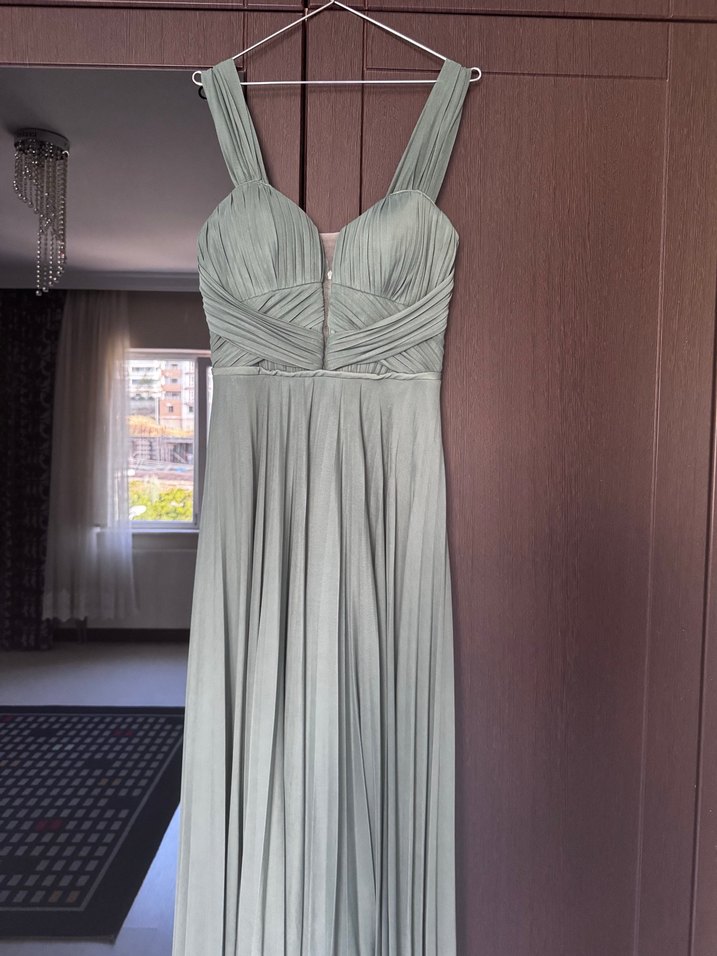 Uzun Pilili Su Yeşili Abiye Elbise - Görsel 2