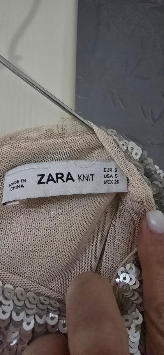 Gri Payetli Kolsuz Kadın üst - Görsel 3