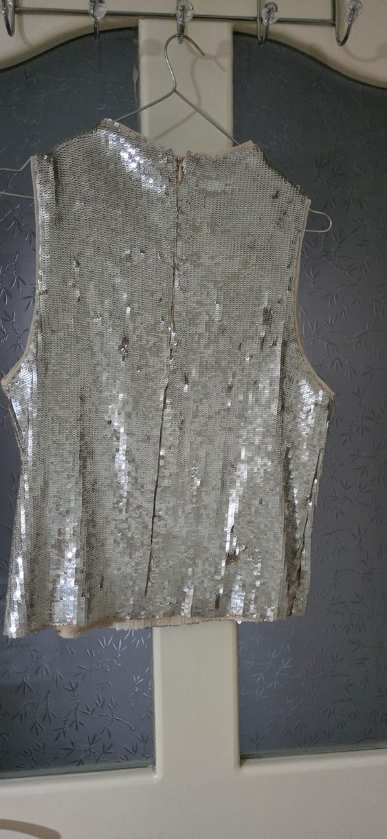 Gri Payetli Kolsuz Kadın üst - Görsel 2