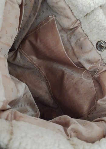  Beden Bej Kadın Suni Kürklü Sokak Çantası