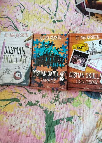 Düşman Okullar Kitap Serisi - Dilara Keskin