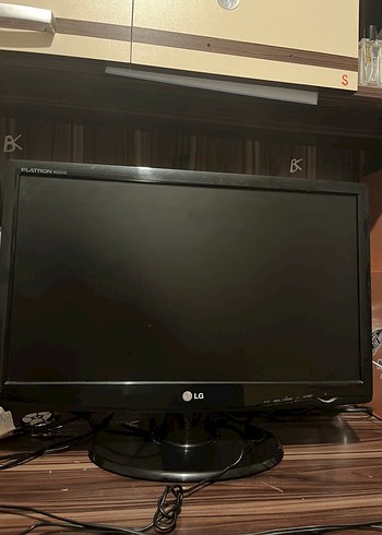 Siyah LG Flatron Monitör - Görsel 2