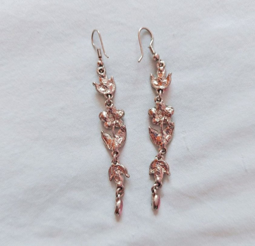 Mineli çiçek tasarımlı otantik küpeler - Görsel 5