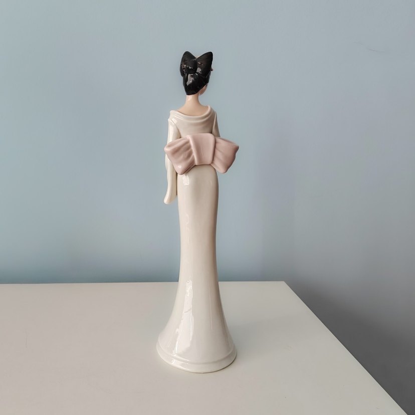 Leonardo Collection Geisha Biblo - Görsel 4