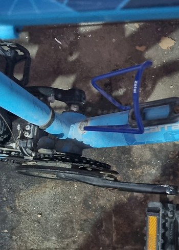Koyu Mavi 2 Tekerlekli Carraro marka Bisiklet