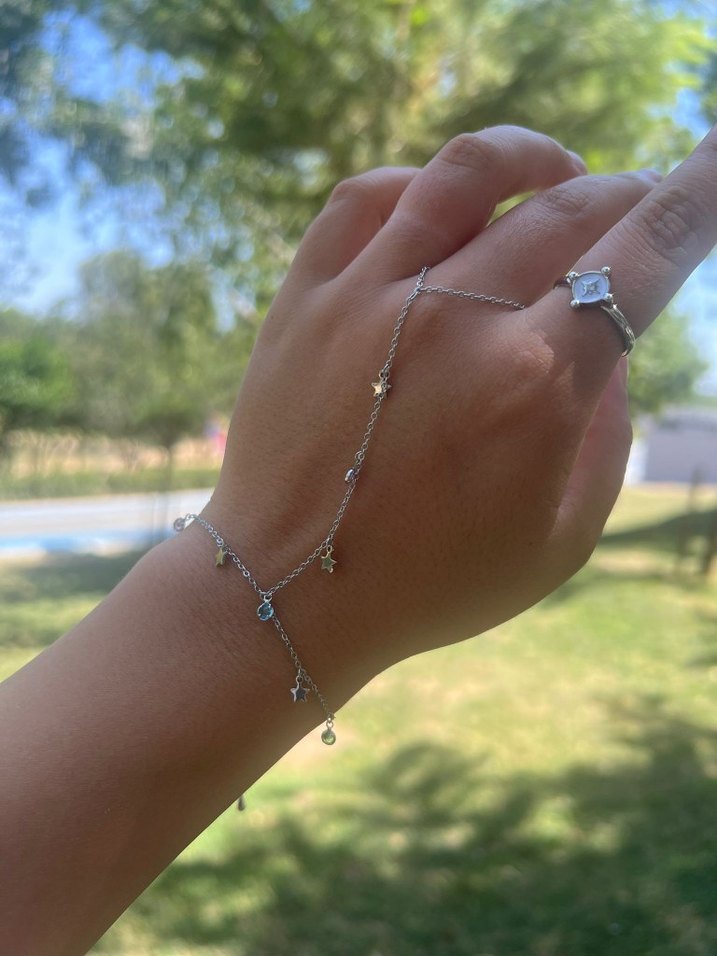 Yıldız ve renk elementli Şahmeran - Görsel 3