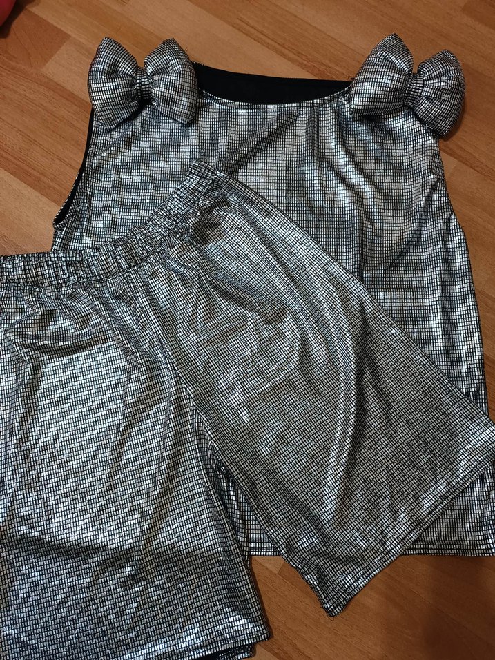 Parlak Gri Pilili Atlet ve Mini Şort takım - Görsel 2