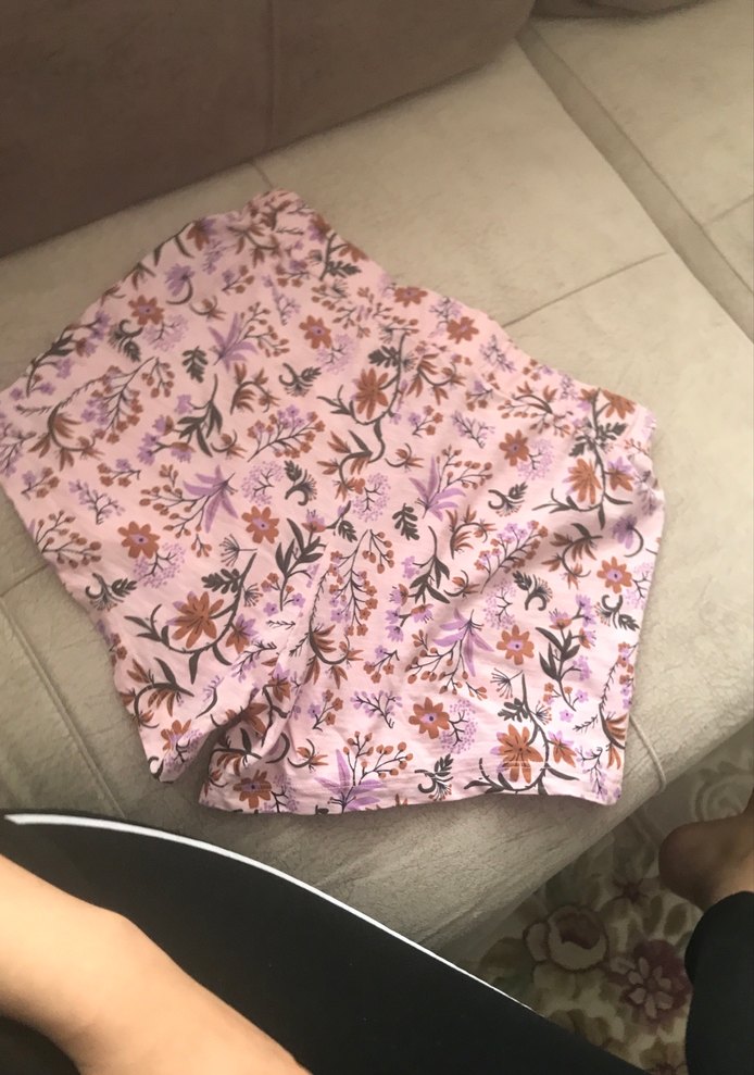 Pembe Çiçek Desenli Bohem Mini Şort - Görsel 4