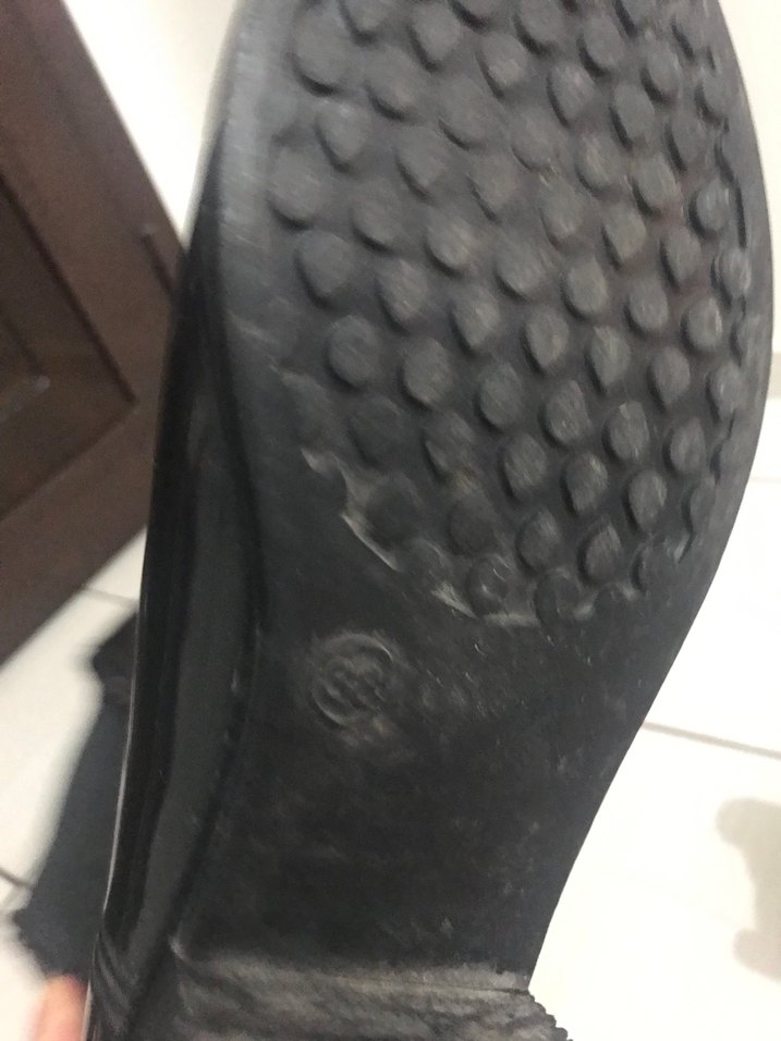 Siyah Rugan Kadın Bot - Görsel 4