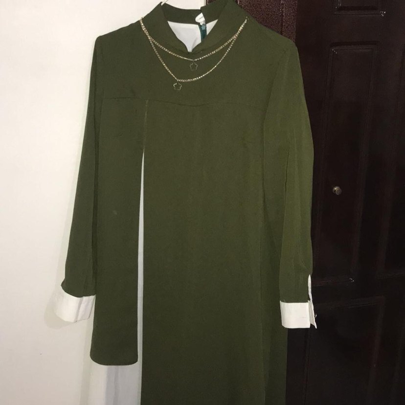 Zincir Detaylı Yeşil Kadın Tunik - Görsel 2