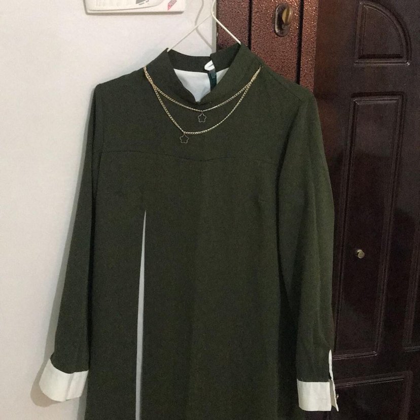 Zincir Detaylı Yeşil Kadın Tunik - Görsel 3