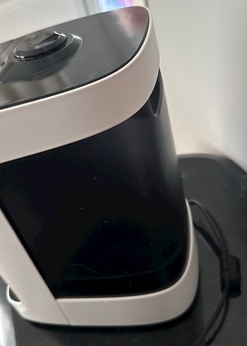 Beyaz ve Siyah Hava Temizleyici ve Nemlendirici - Görsel 6