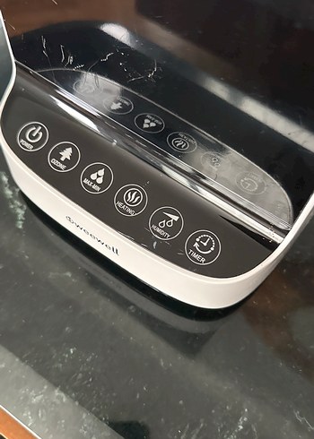 Beyaz ve Siyah Hava Temizleyici ve Nemlendirici - Görsel 3