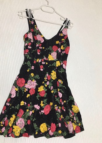 Çiçek Desenli Askılı Midi Elbise - Görsel 3