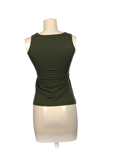 m Beden PreLoved T-shirt %70 İndirimli.