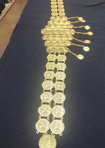 Altın Renkli Pul İşlemeli Kadın El Zinciri - Görsel 9