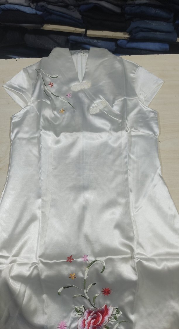 Nakışlı Beyaz kadın turnik - Görsel 2